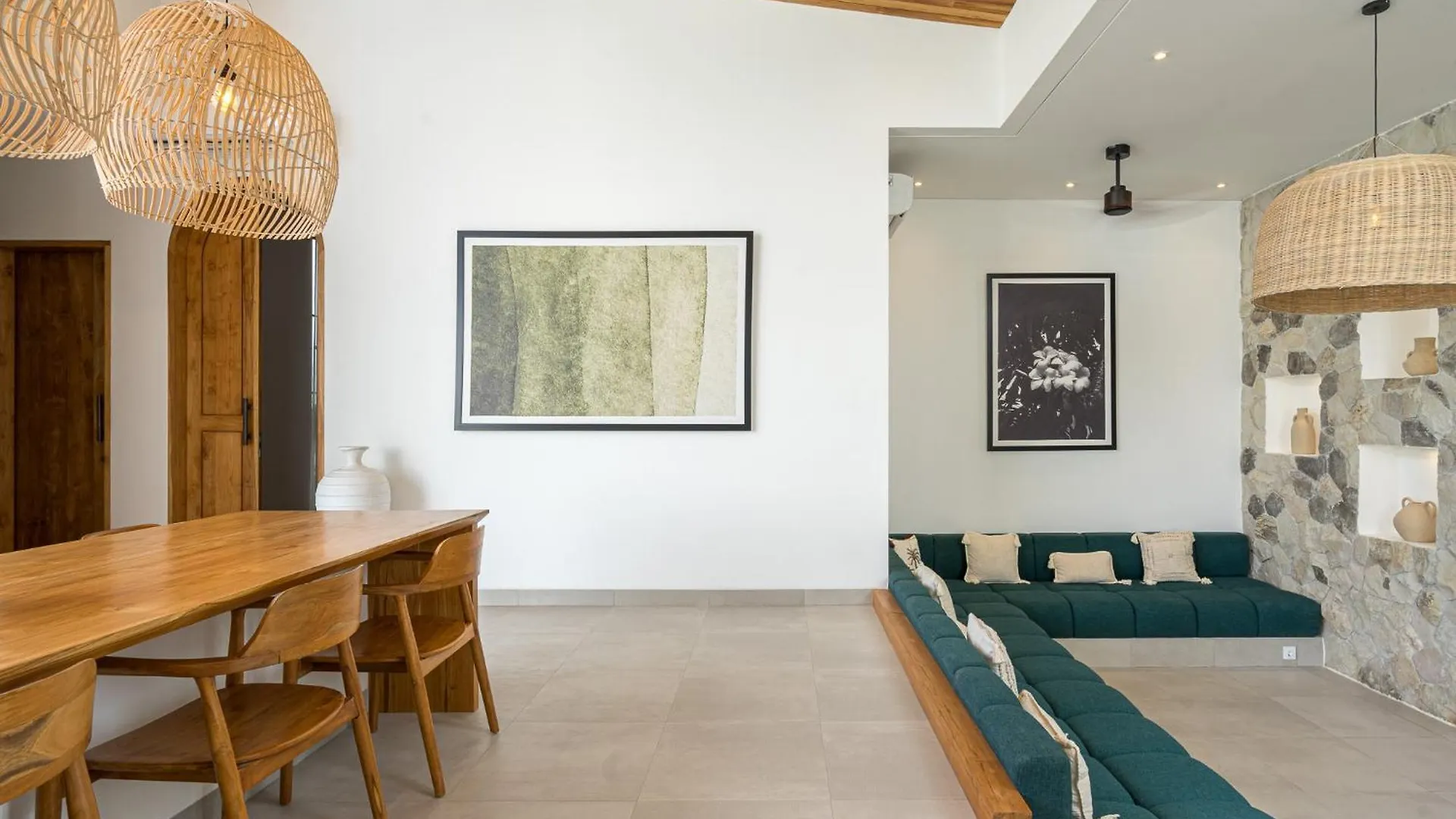 Villa Emerald - Uluwatu By Yolla Hospitality Pecatu  0*, Pecatu (Bali) Indonesia